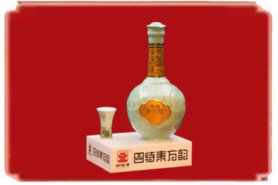 白银烟酒回收四特酒.jpg